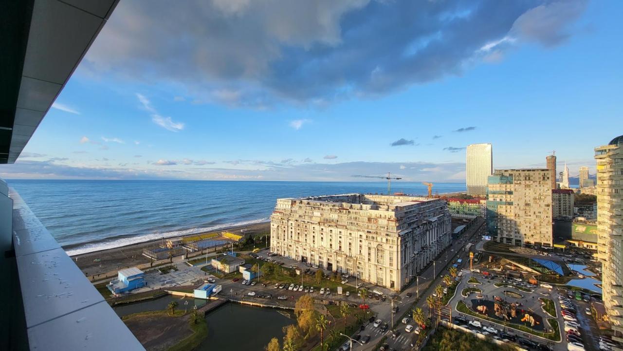 باتومي Black Sea Apartments Alliance Palace المظهر الخارجي الصورة