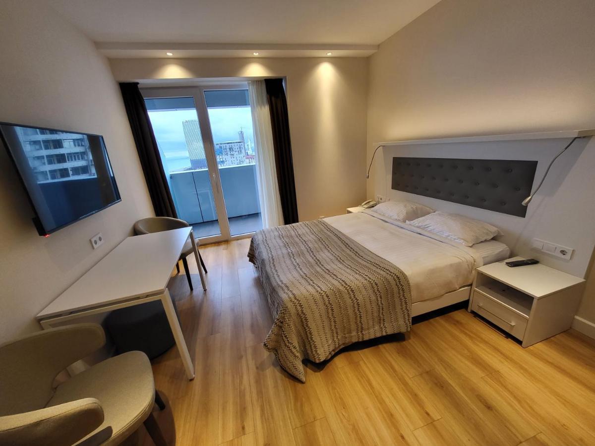 باتومي Black Sea Apartments Alliance Palace المظهر الخارجي الصورة