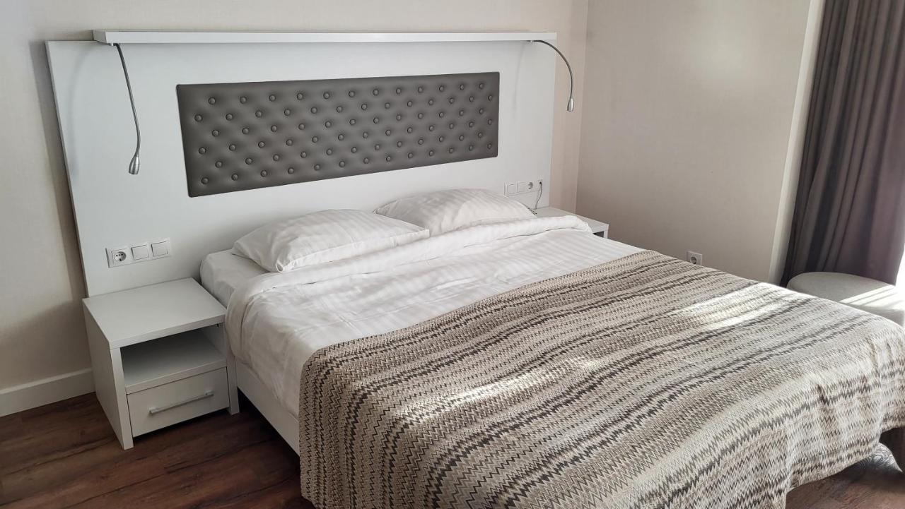 باتومي Black Sea Apartments Alliance Palace المظهر الخارجي الصورة