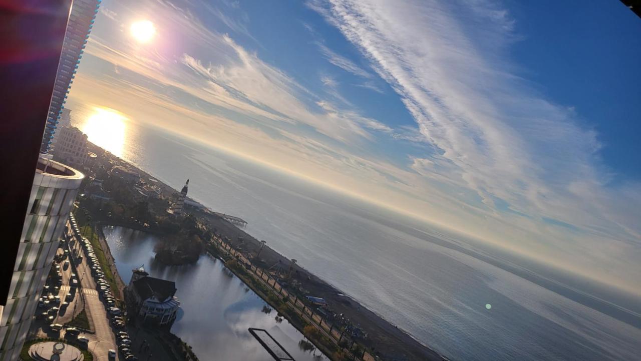 باتومي Black Sea Apartments Alliance Palace المظهر الخارجي الصورة